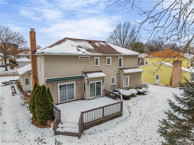 3733 River Lane, Rocky River, OH 44116