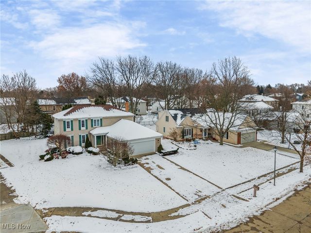 3733 River Lane, Rocky River, OH 44116