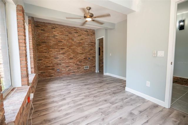 237 W MCCLENDON STREET, Lady Lake, FL 32159