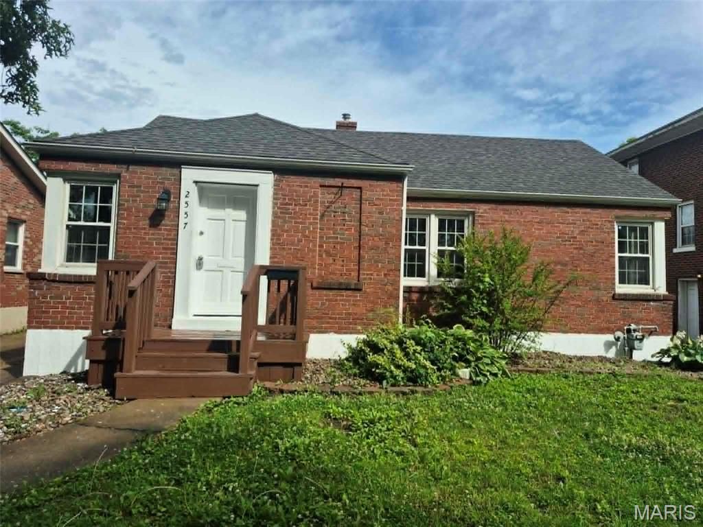 2557 Edison Avenue, Granite City, IL 62040