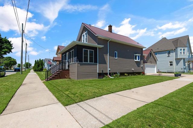 1102 16TH STREET, Two Rivers, WI 54241