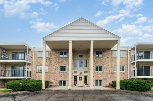 4351 Parklawn Avenue 7E, Edina, MN 55435