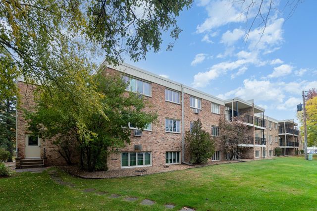 4351 Parklawn Avenue 7E, Edina, MN 55435