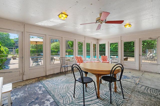 4351 Parklawn Avenue 7E, Edina, MN 55435