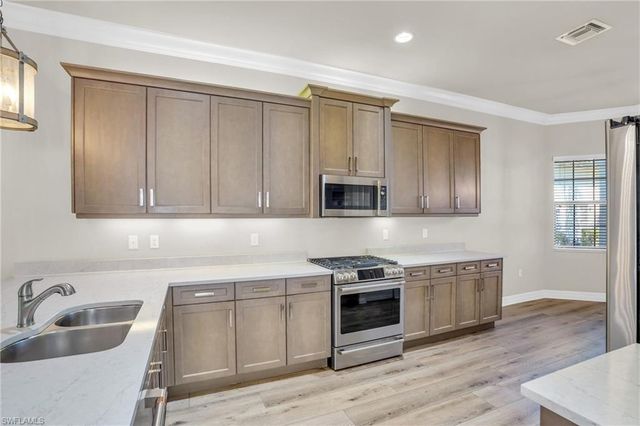 4420 Aurora ST, Naples, FL 34119