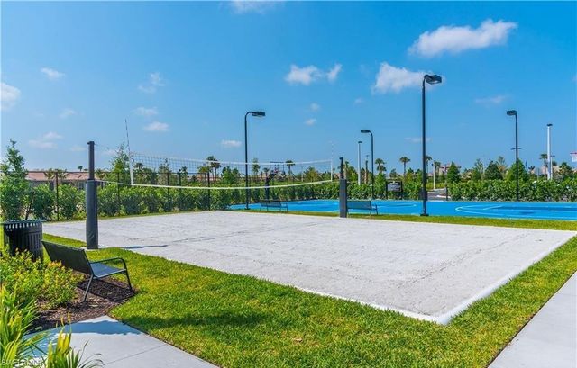 4420 Aurora ST, Naples, FL 34119
