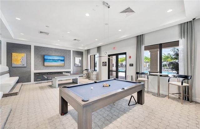 4420 Aurora ST, Naples, FL 34119