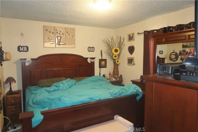 11912 Elva Avenue, Los Angeles, CA 90059