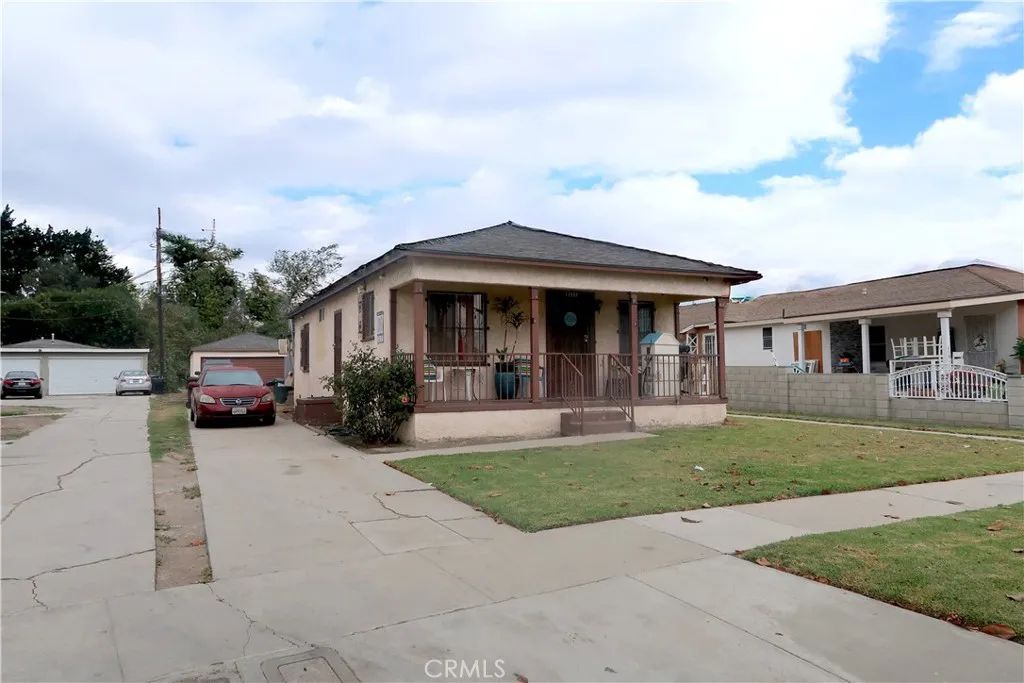 11912 Elva Avenue, Los Angeles, CA 90059