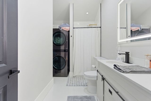 19-21 Standard St 3, Boston, MA 02126