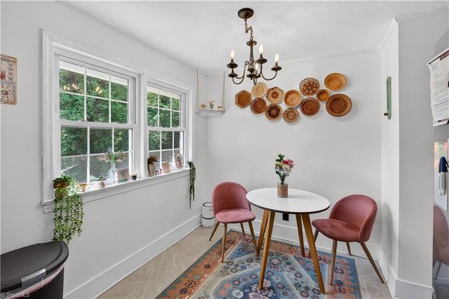 648 Knollwood Drive, Mount Airy, NC 27030