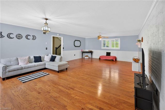 648 Knollwood Drive, Mount Airy, NC 27030