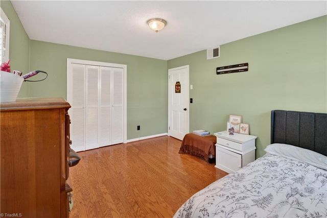 648 Knollwood Drive, Mount Airy, NC 27030