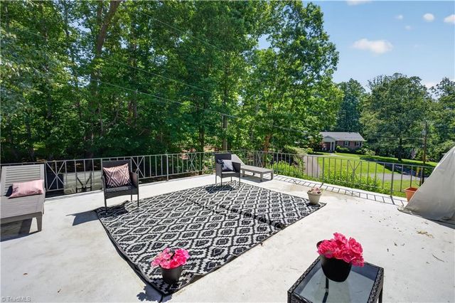 648 Knollwood Drive, Mount Airy, NC 27030