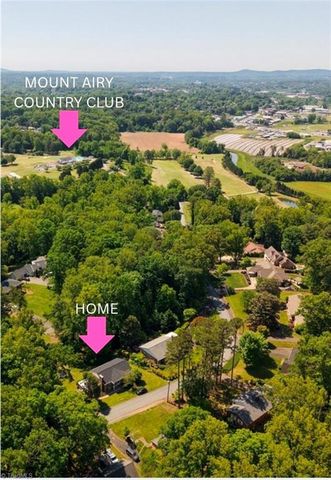648 Knollwood Drive, Mount Airy, NC 27030