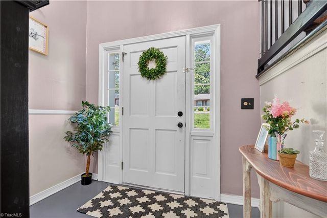 648 Knollwood Drive, Mount Airy, NC 27030