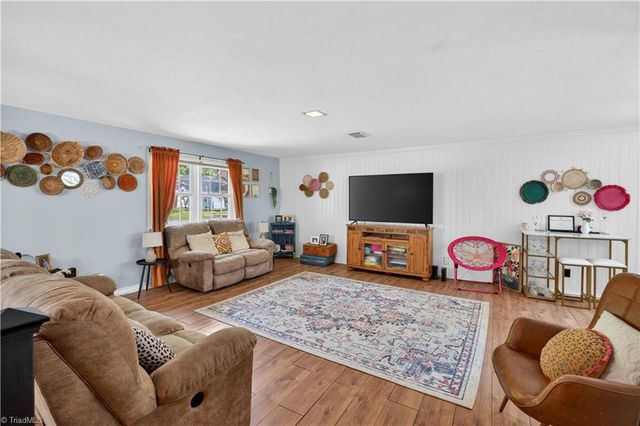 648 Knollwood Drive, Mount Airy, NC 27030