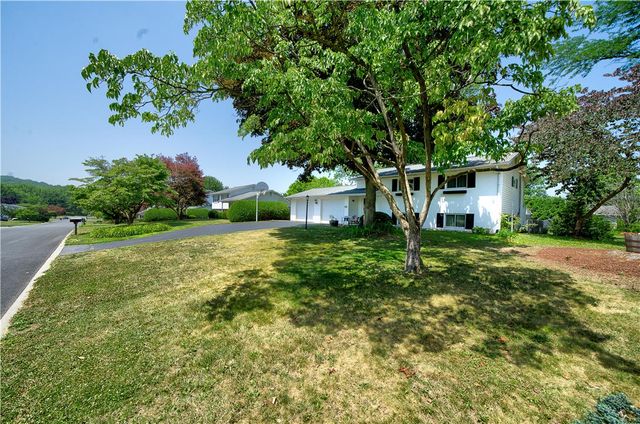 4487 Glasgow Street, Upper Saucon Twp, PA 18034