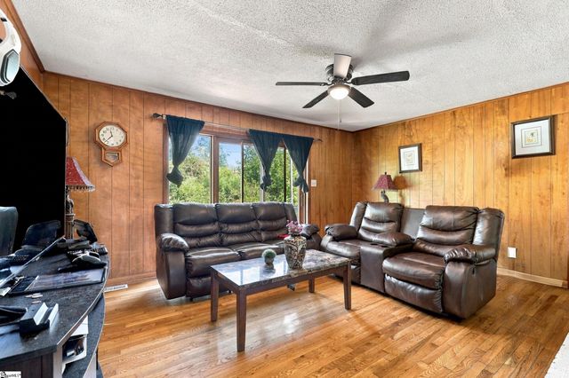 118 Kensington Drive, Spartanburg, SC 29306