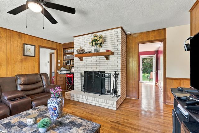 118 Kensington Drive, Spartanburg, SC 29306
