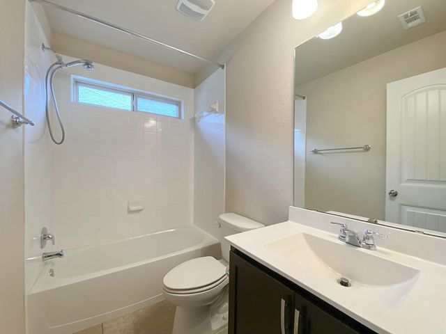 528 Longhorn Cavern RD, Leander, TX 78641