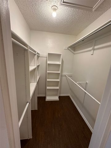 630 W Canty Street B4, Dallas, TX 75208