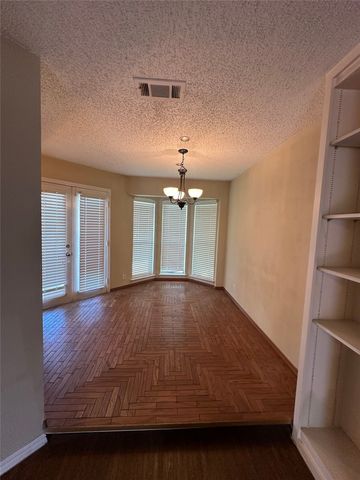 630 W Canty Street B4, Dallas, TX 75208