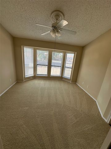 630 W Canty Street B4, Dallas, TX 75208