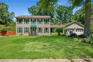 1545 Woodlake Boulevard, Stow, OH 44224