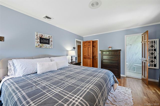 11 Rockrose Lane, East Northport, NY 11731