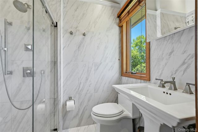 11 Rockrose Lane, East Northport, NY 11731