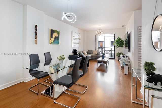 8395 SW 73rd Ave 521, Miami, FL 33143