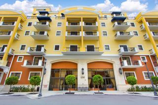 8395 SW 73rd Ave 521, Miami, FL 33143