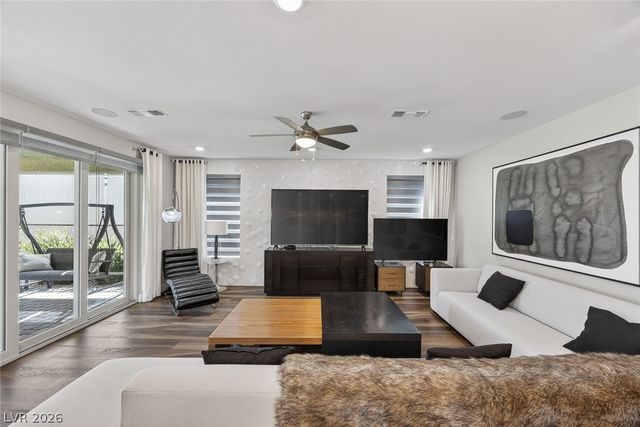 6588 Songfest Street, North Las Vegas, NV 89086