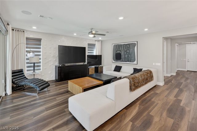 6588 Songfest Street, North Las Vegas, NV 89086