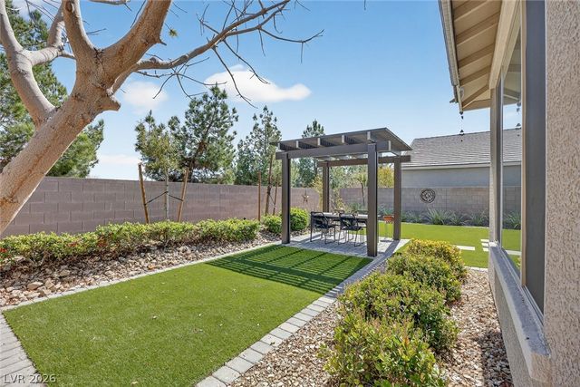 6588 Songfest Street, North Las Vegas, NV 89086