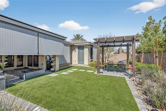 6588 Songfest Street, North Las Vegas, NV 89086