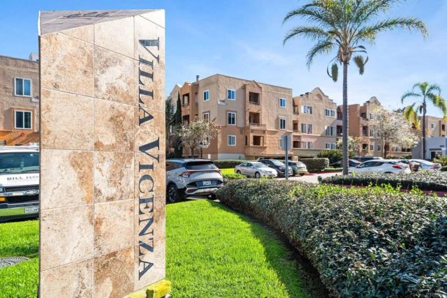 3440 Lebon Dr 4217, University City, CA 92122