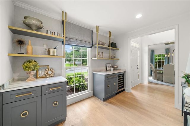 231 Red Oak Lane, Alpharetta, GA 30009