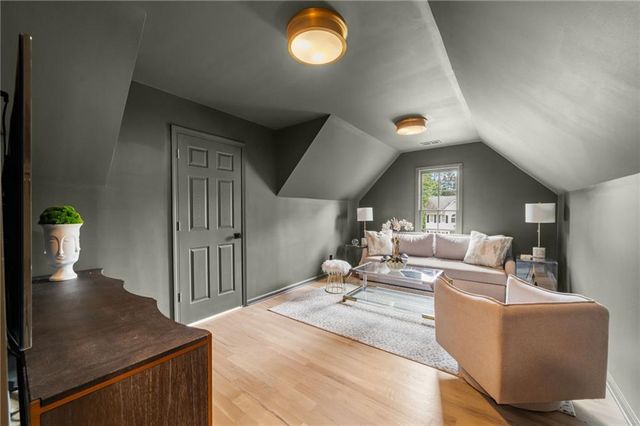 231 Red Oak Lane, Alpharetta, GA 30009