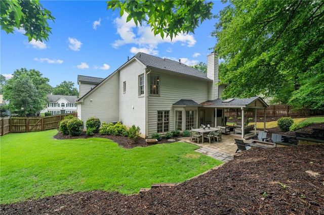 231 Red Oak Lane, Alpharetta, GA 30009