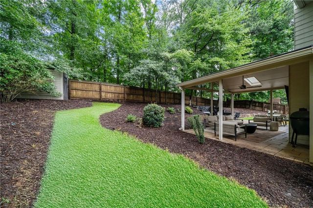 231 Red Oak Lane, Alpharetta, GA 30009