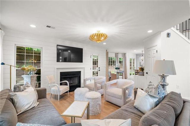 231 Red Oak Lane, Alpharetta, GA 30009