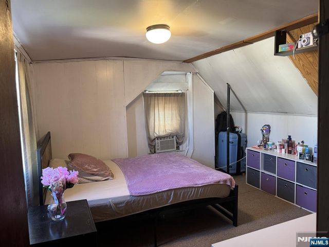 9 E 15th Street, Bayonne, NJ 07002