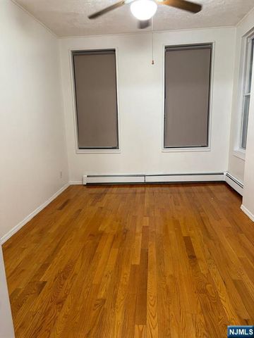 9 E 15th Street, Bayonne, NJ 07002