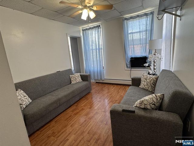 9 E 15th Street, Bayonne, NJ 07002