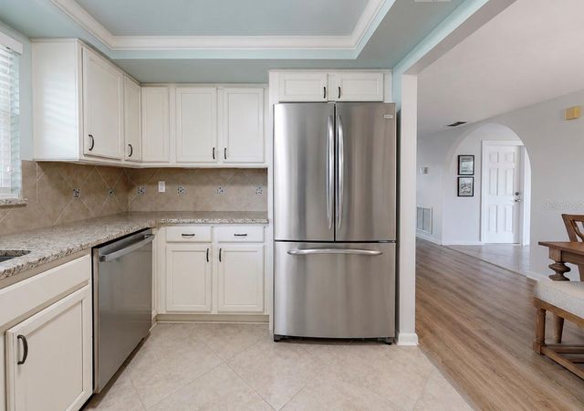 6316 JAMAICA CIRCLE E E, Apollo Beach, FL 33572