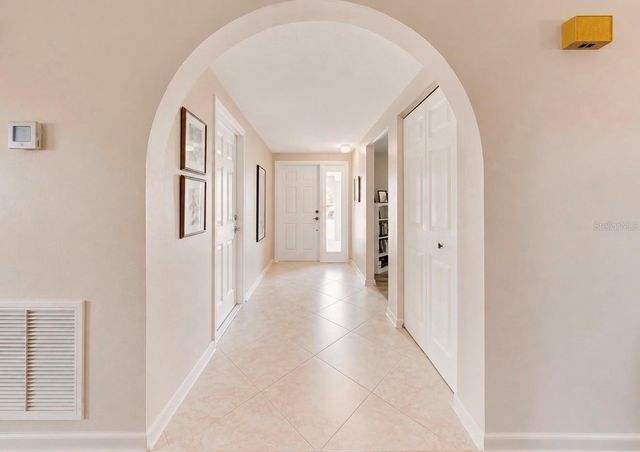 6316 JAMAICA CIRCLE E E, Apollo Beach, FL 33572