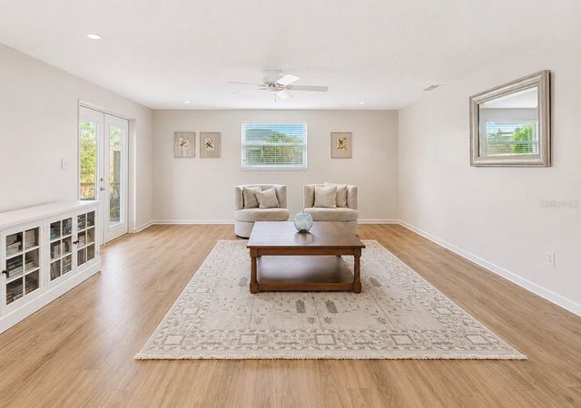6316 JAMAICA CIRCLE E E, Apollo Beach, FL 33572