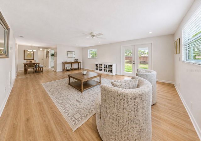 6316 JAMAICA CIRCLE E E, Apollo Beach, FL 33572